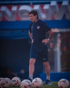 CERRO SUEÑA CON EL TÍTULO 🔴🔵